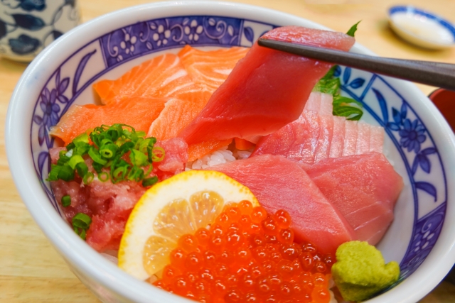 海鮮丼